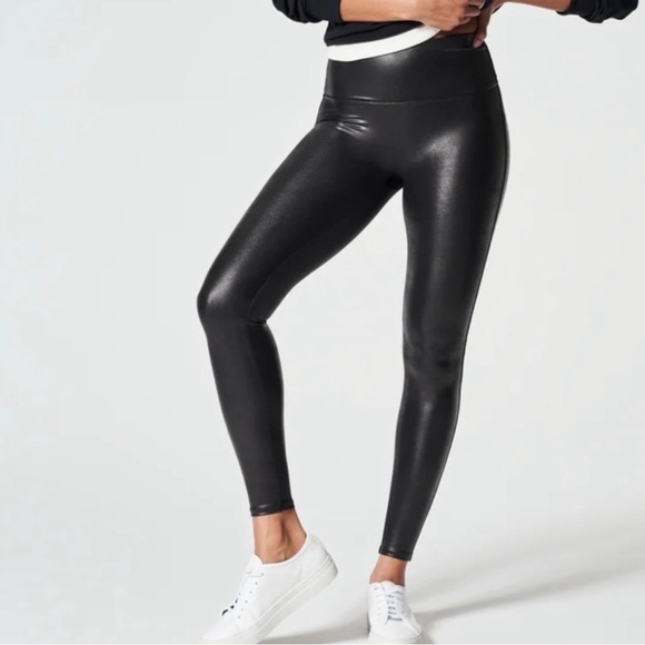 NWT!!! Express faux leather leggings | Large | Black - Picture 11 of 11